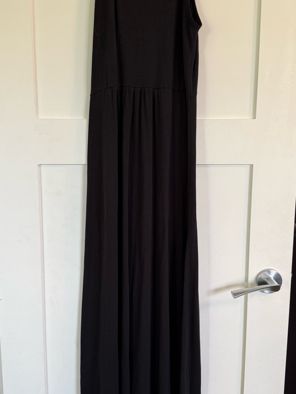Sleeveless Black Maxi Dress